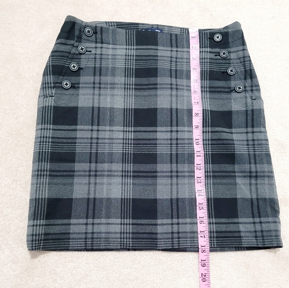 GAP Stretch Plaid Gray Button Detail Skirt Size 4 Career Preppy Lined Side  Zip - Picture 11 of 14
